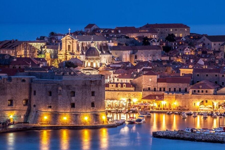 Dubrovnik : Private Walking Tour With A Guide (Private Tour) - What the private format changes