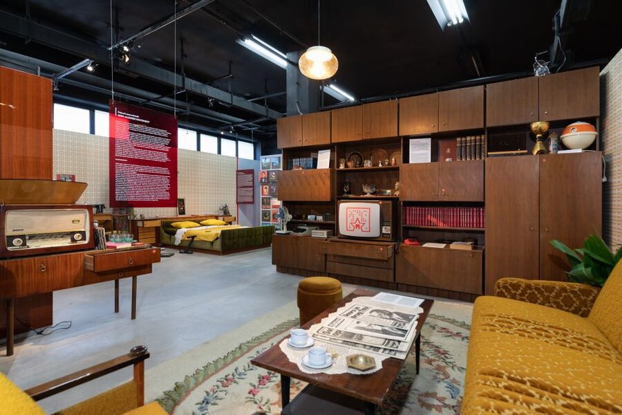 Dubrovnik: Red History Museum Regular Ticket - Reconstructing a Yugoslav home