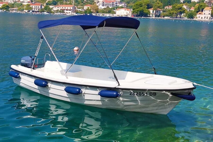 Dubrovnik: Rent a fun and easy to use boat without license - Choosing a route through Koločep and Lopud