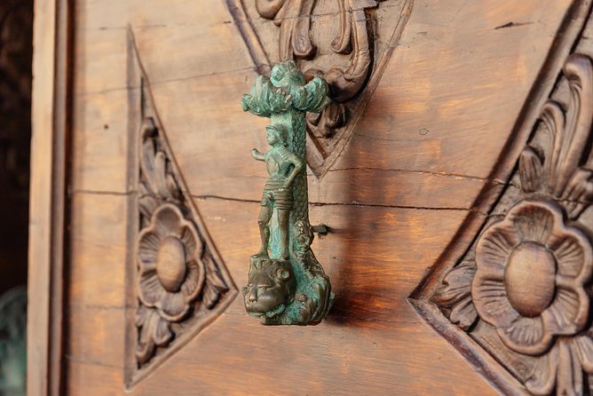 Dubrovnik's History with a Local: the Homeland War Stories Private Tour - Rector’s Palace and life during the war