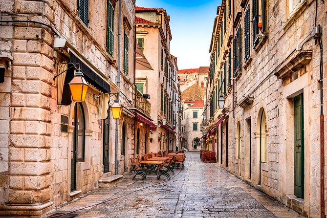 Dubrovnik Scavenger Hunt and Highlights Self Guided Audio Tour - Rector’s Palace: stories with a sense of setting