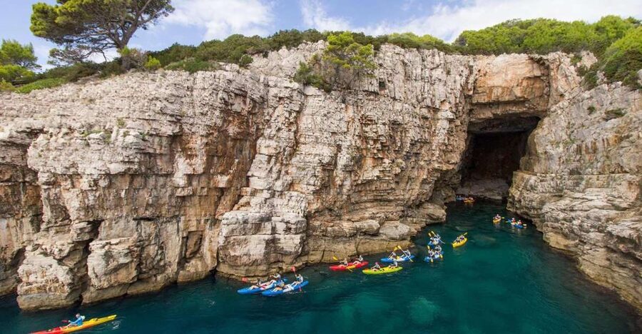 Dubrovnik: Sea Kayaking Half-Day Tour - Should you book it?