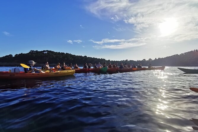 Dubrovnik: Sunset Kayak & Snorkel Tour with Wine & Water - Who will enjoy this outing most