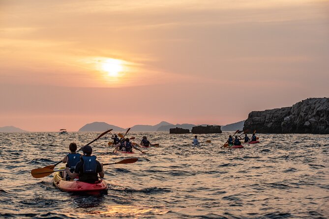 Dubrovnik: Sunset Kayak & Snorkel Tour with Wine & Water - Paddling the Adriatic for about 30 minutes