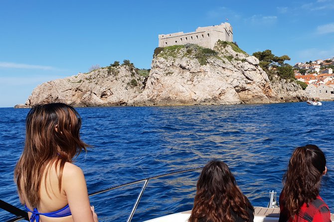Dubrovnik Sunset Private Boat Experience - Drinks, guide service, and the private setting