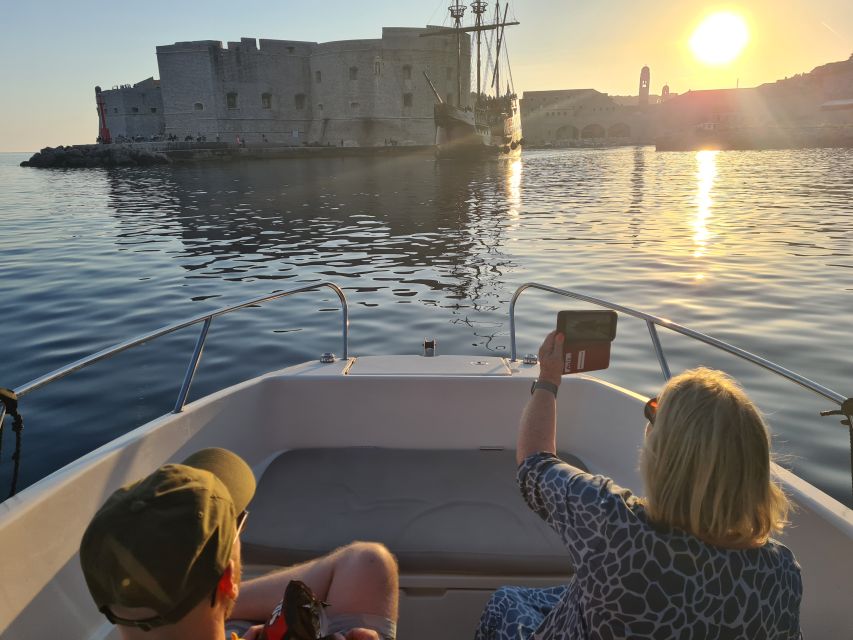 Dubrovnik: Sunset Tour With Panorama Of City Walls - Who should book this Dubrovnik sunset cruise?