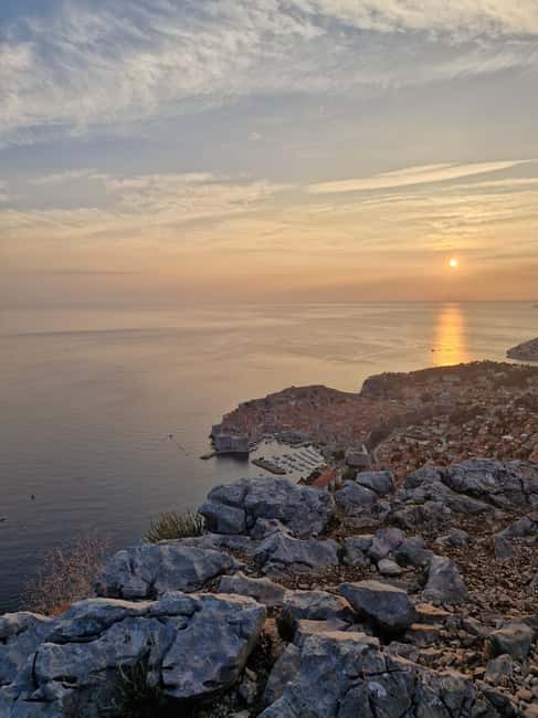 Dubrovnik: Sunset Wine Tasting At Panorama Point - What the two-hour schedule feels like