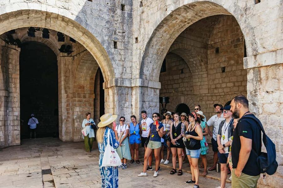 Dubrovnik: The Original Game of Thrones Tour & Lokrum Option - What the guide adds to the experience