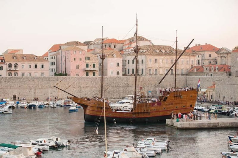 Dubrovnik walking tour and cruise on Karaka ship - What the timing means for your day