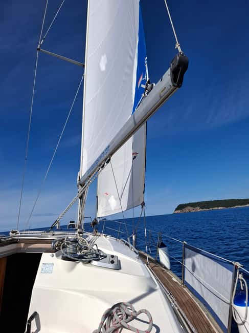 Dubrovnik yacht cruise-Elafity islands & Blue cave - Who will enjoy ZaraBella most