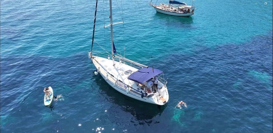 Dubrovnik yacht cruise-Elafity islands & Blue cave - Lunch beside the water at La Villa