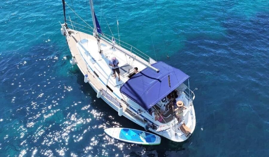 Dubrovnik yacht cruise - Private tour to Elafity & Blue cave - Leaving Dubrovnik for the Elaphiti Islands