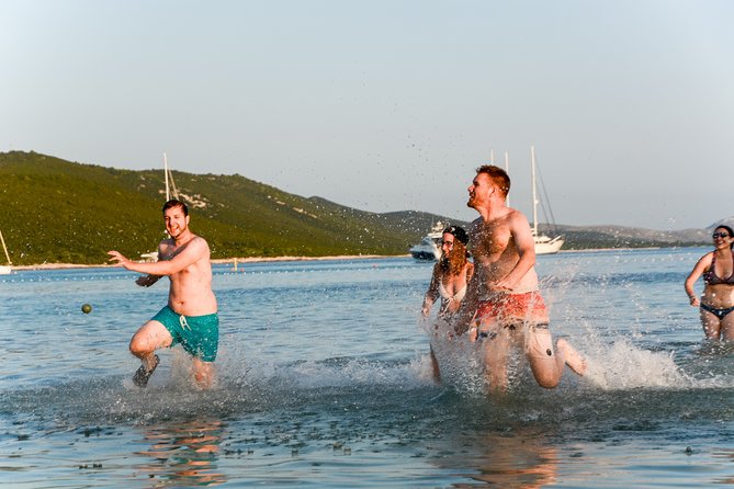 Dugi Otok - full day kayak adventure - The guides and the feel of the day