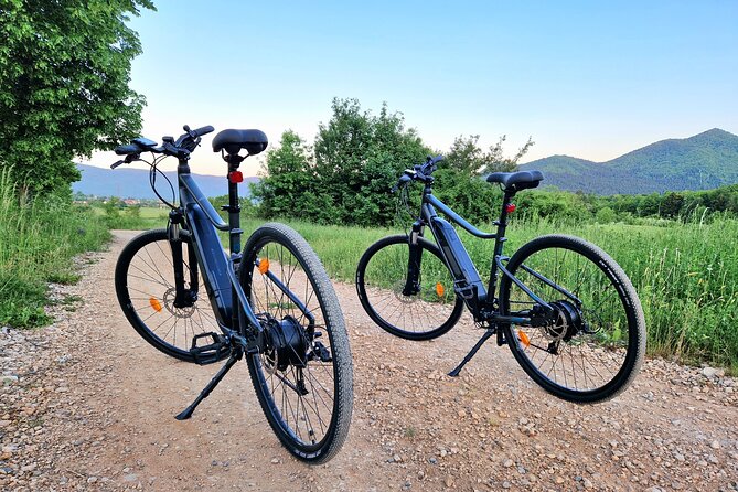 E-bike Tour Around Gacka River Valley - Majerovo Vrilo and the old watermills