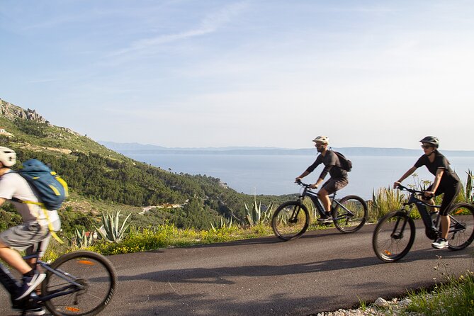 E-Bike Tour at Historical Villages of Makarska - A short stop in Gornje Tučepi