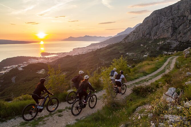 E-Bike Tour at Historical Villages of Makarska - Small groups and the guide experience