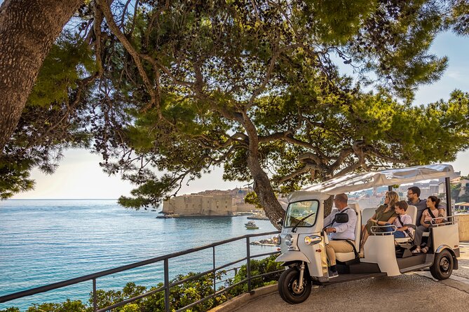 E-Tuk Tuk Tour in Dubrovnik - Stop three: the upper cable-car station