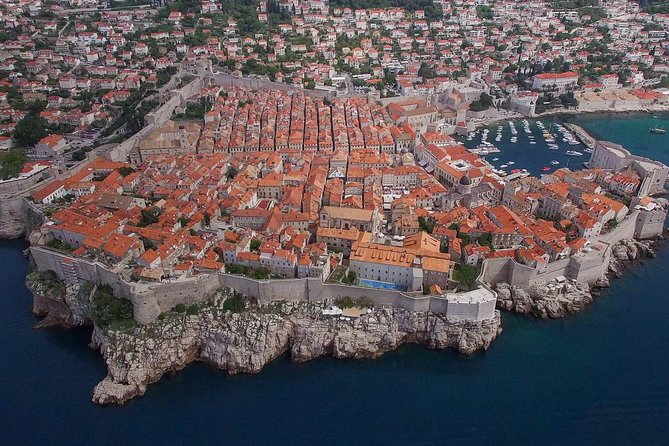 Early Bird Dubrovnik History Tour – 7:30 Start - Amerling Fontana: your 10-minute city orientation