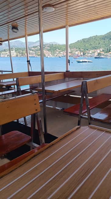 Elaphite Islands Cruise and Blue Cave Snorkeling Boat Tour - The Boat Mood and Guide Style