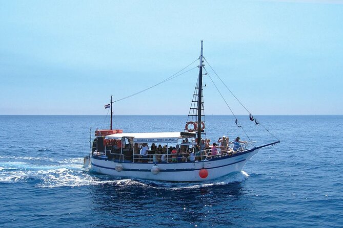Elaphite Islands Cruise with Local Gastronomy at Captain's House - Starting at Lapadska obala 4