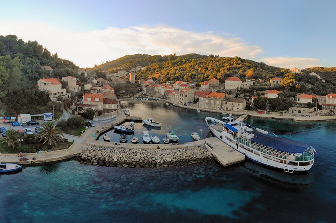Elaphite Islands Full-Day Kayak and Bike Tour from Dubrovnik - Šipan by bicycle, from harbor to island roads