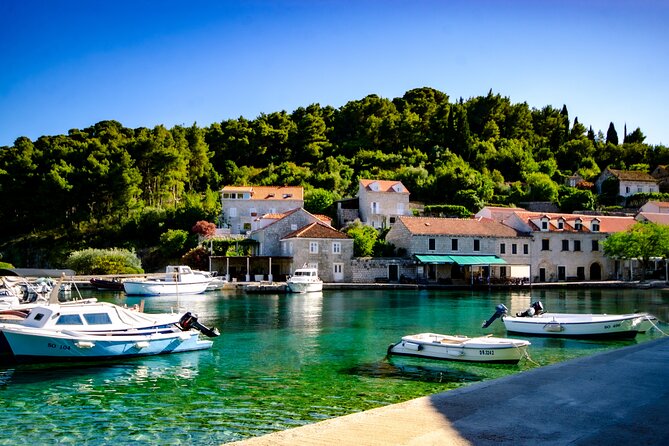 Elaphiti, 3 islands - 4 locations - Priježba beach is the longest break