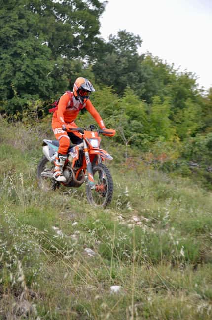 Enduro Motorsport Rovinj - Starting beside the church in Rovinjsko Selo