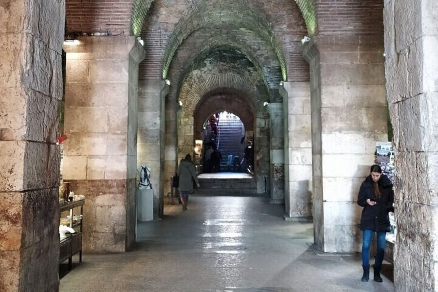 Experience Split History Walking Tour With Local Historian - Jupiter’s Temple and the former imperial quarter