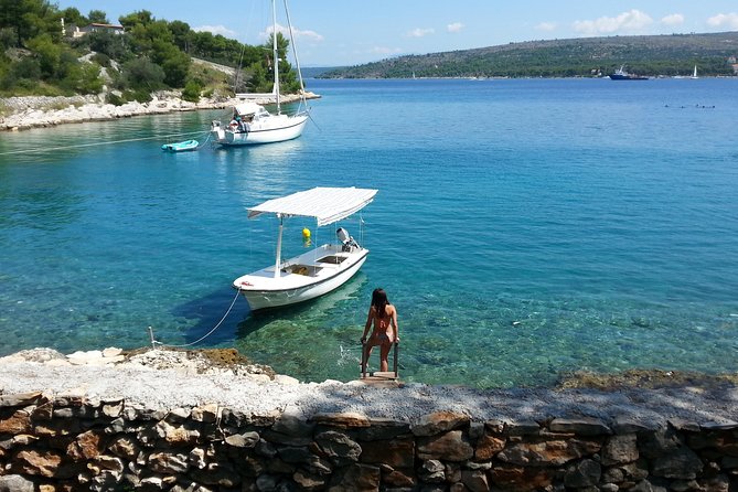 Explore west side of island Brač with Pasara boat - Traditional Dalmatian boat - The Pasara boat, and the useful upgrade question