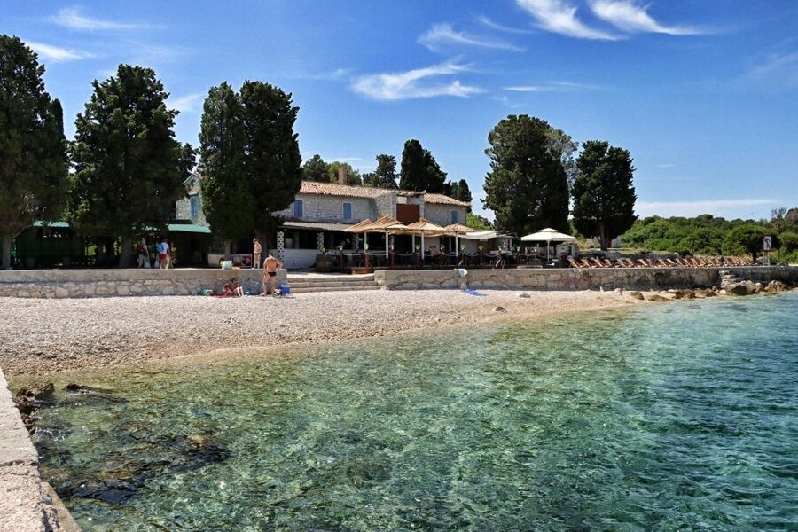 Fazana: Brijuni National Park Scenic Boat Tour - Finding the Kristina at Fazana pier