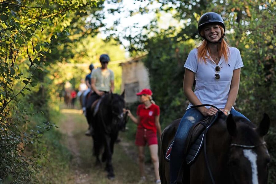 Fazana: Sunset 1-hour Horse Riding in Nature with Guide - Key points to know before booking