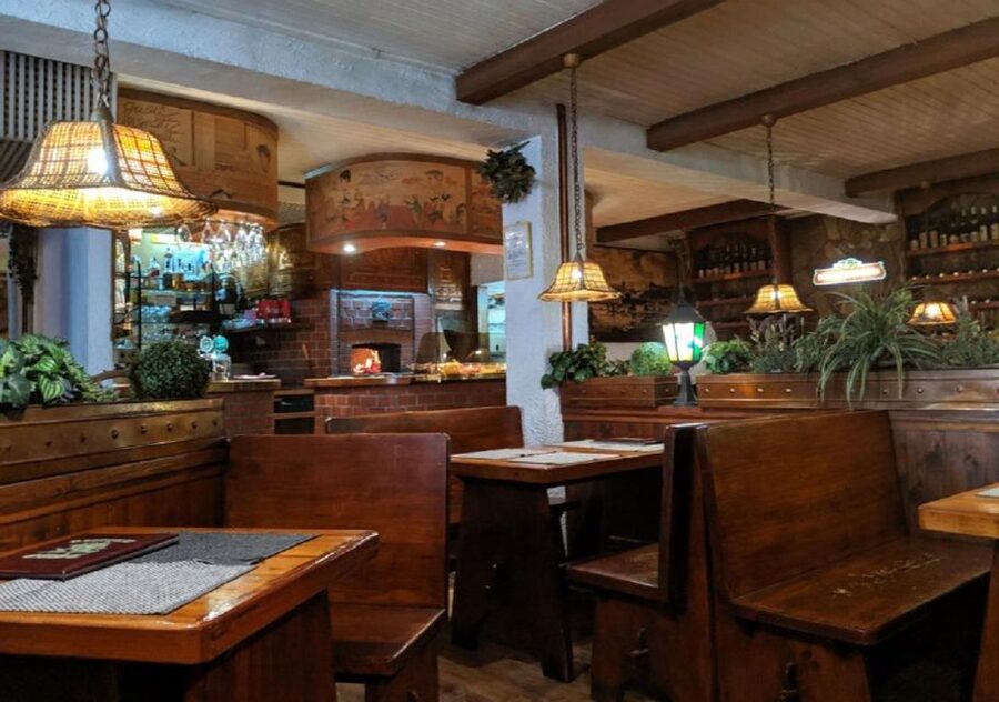Food Tour in Split ( Small Group) - Family eateries and the final sweet bite