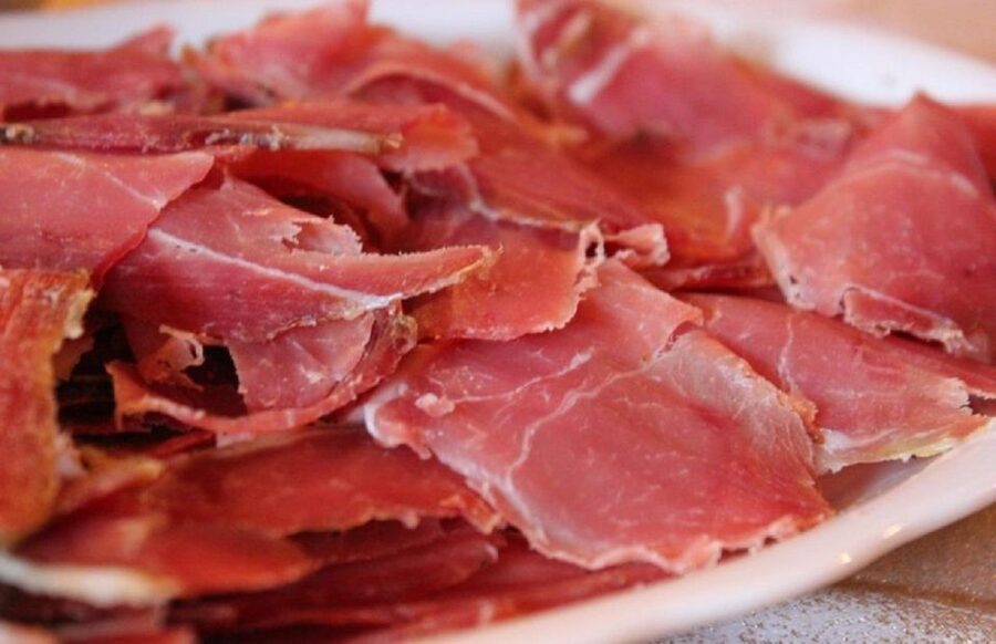 Food Tour in Split ( Small Group) - What the guide adds to each stop