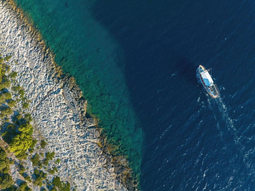 From Biograd: Golden Island of Vrgada Trip with Lunch - Lunch after the beach stop