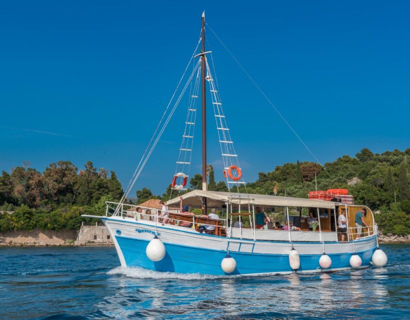 From Dubrovnik: Boat Tour to Kolocep, Lopud, & Sipan Islands - Kolocep: green paths and a quiet first stop
