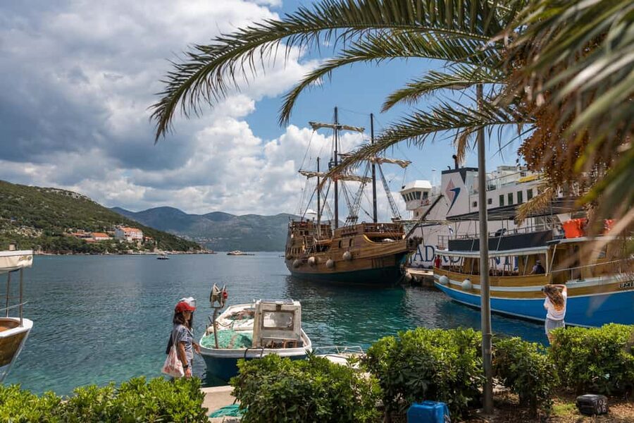 From Dubrovnik: Elaphiti Islands Galleon Cruise with Lunch - Dubrovnik’s Old Town Looks Best from the Water