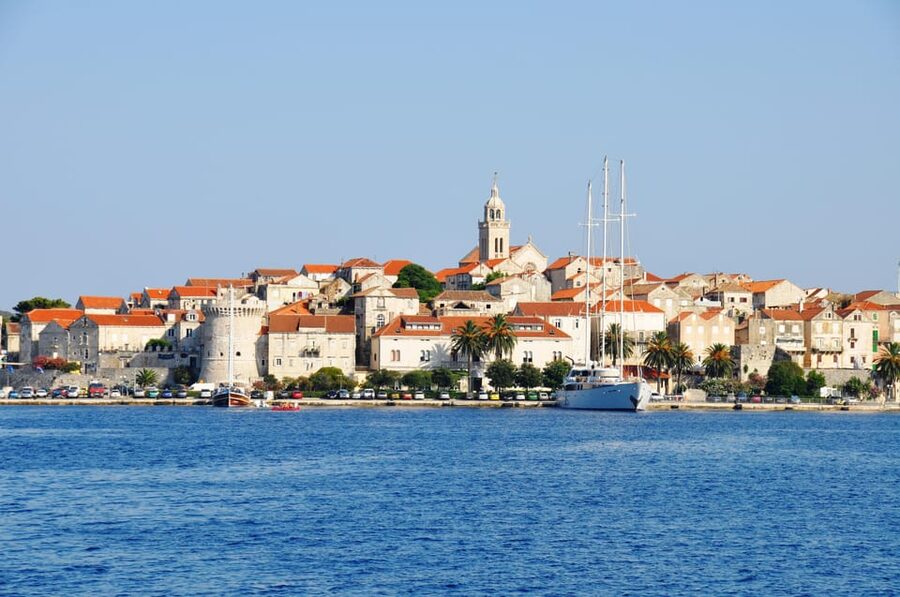 From Dubrovnik: Korcula Island Tour with Wine Tasting - Pelješac wine tasting on the return