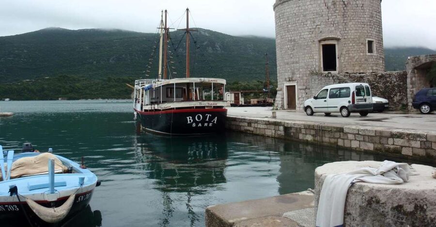 From Dubrovnik: Mali Ston Oyster Paradise Tour with Transfer - The five-minute transfer to Mali Ston
