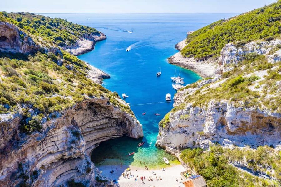 From Hvar: Blue Cave, Green Cave & 5 Islands Speedboat Tour - The skippers shape the day