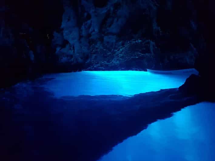 From Hvar: Blue cave group speedboat tour full day - The Blue Cave requires a separate boat and a little patience