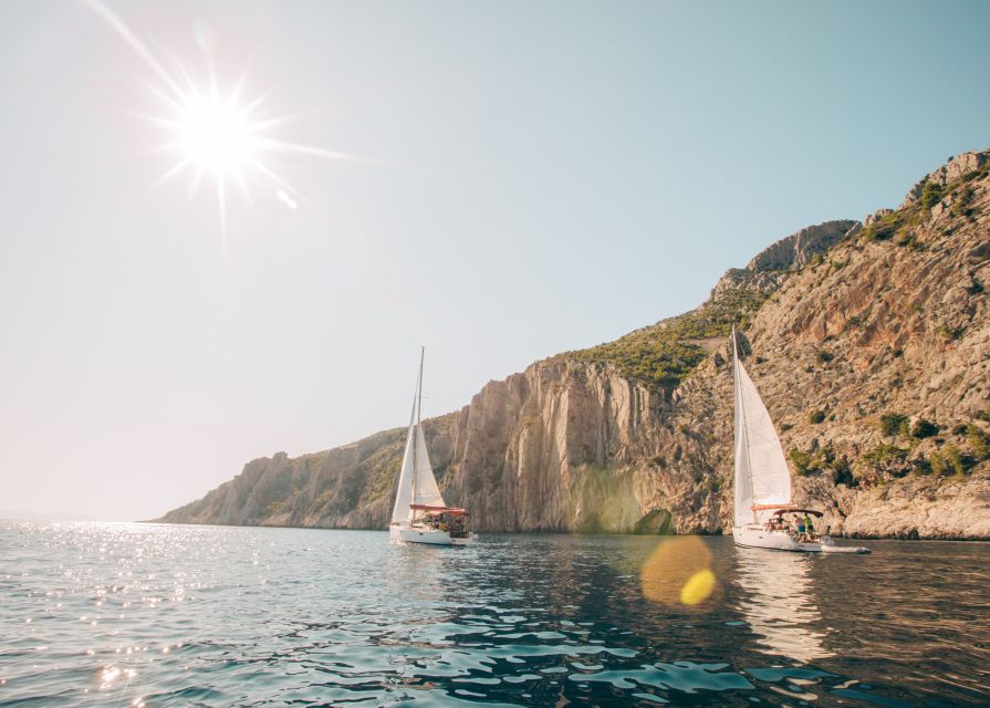 From Hvar: Boat Tour to Pakleni Islands on a Comfort Yacht - Sailing back to Hvar at an easy pace