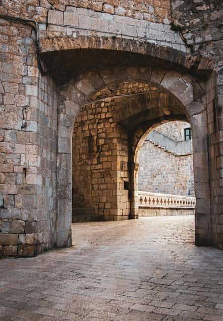 From Makarska: Day Trip to Dubrovnik - The City Walls and Panorama Stop