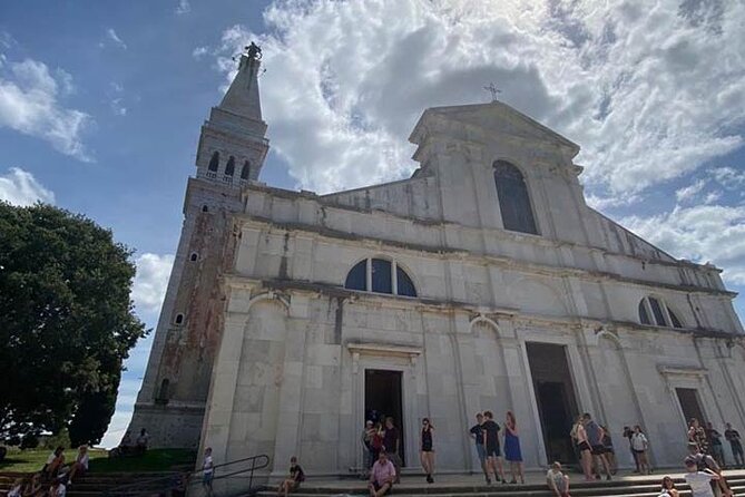 From Rovinj: Istria in one day tour - Transport, group size, and the day’s rhythm
