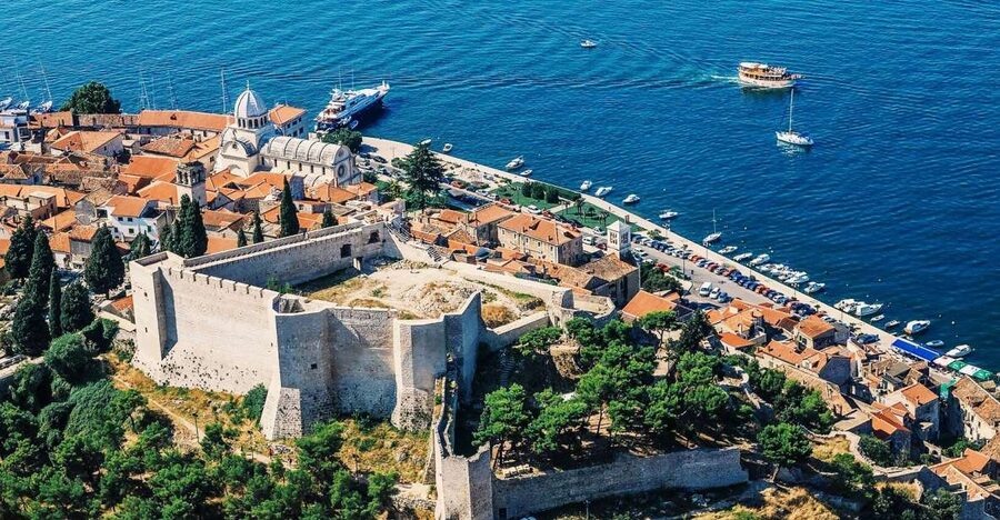 From Sinj: 1.5-Hour Private Flight over Kornati & Šibenik - Primošten and Rogoznica from above