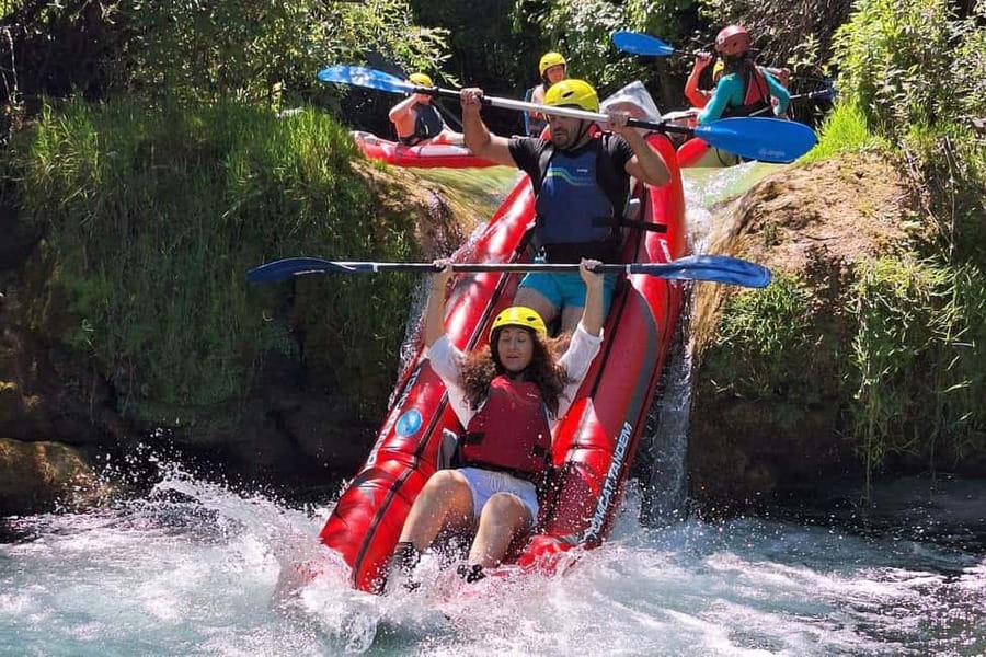 From Slunj: Mreznica Kayaking Adventure - Safety briefing and easy-start kayaks