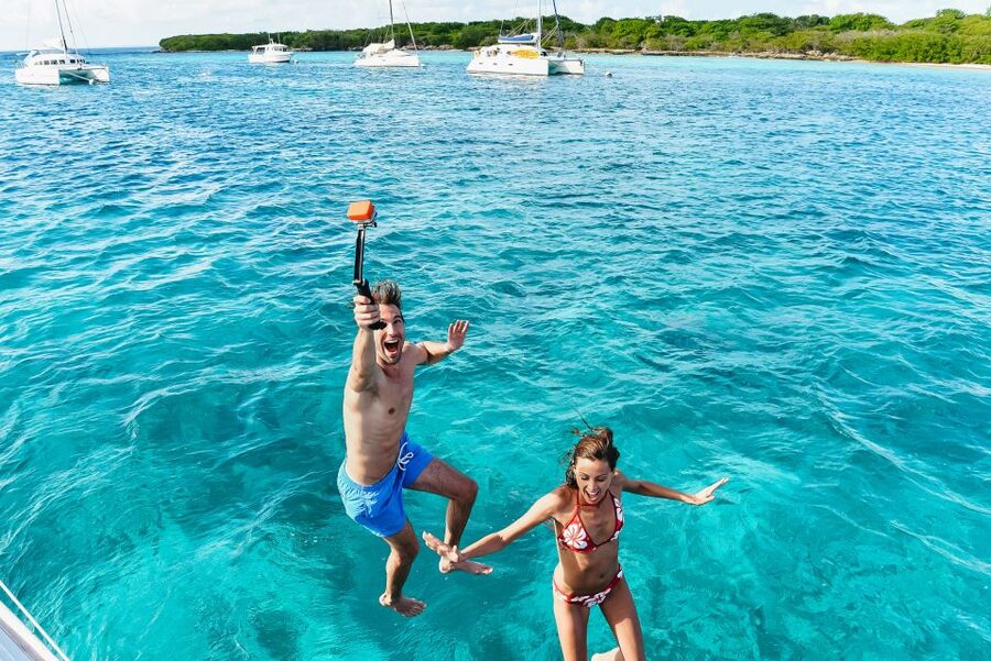 From Split: Blue Cave & 5 Islands with Vis & Hvar Boat Tour - Leaving Split from Prokurative