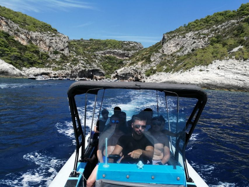 From Split: Blue Cave and 5 islands-Day Tour - Hvar town in 90 minutes