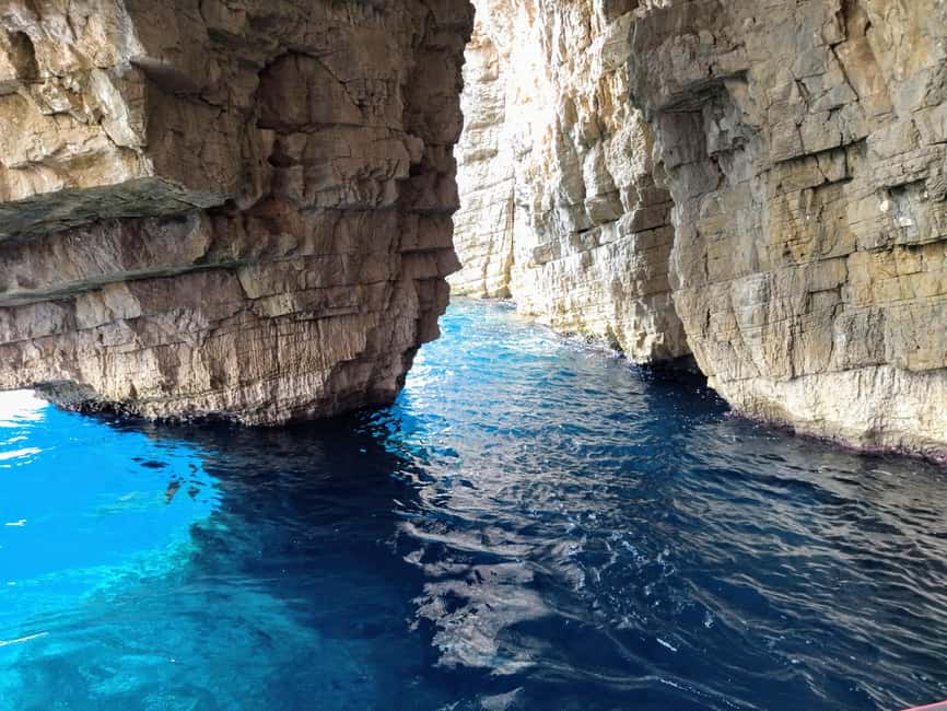 From Split: Blue Cave, Hvar, Mamma Mia, 5 Islands boat Tour - Two hours in Hvar Town