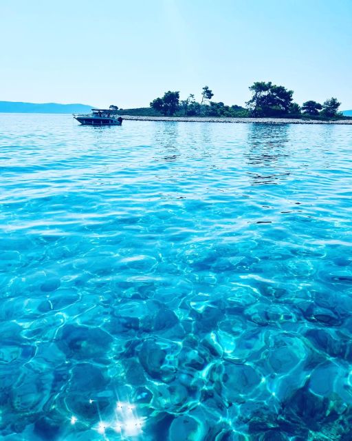 From Split: Blue Lagoon & 2 Islands half-day Private - What the boat provides, and what you need to bring