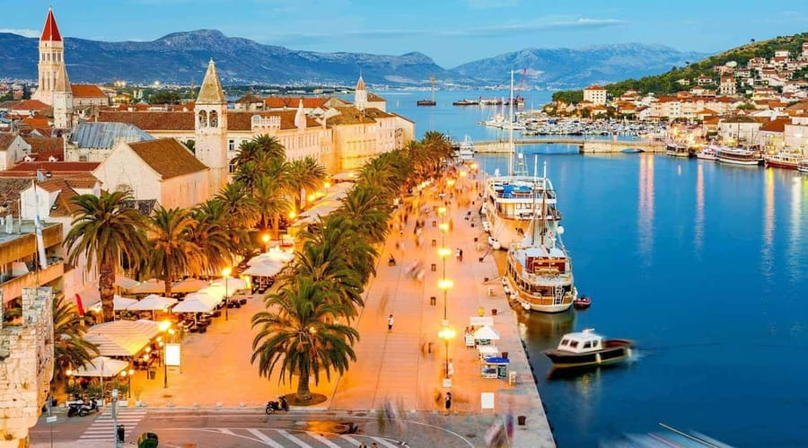 From Split: Blue Lagoon and 3 Island Boat Tour - Blue Lagoon: your first hour in clear water